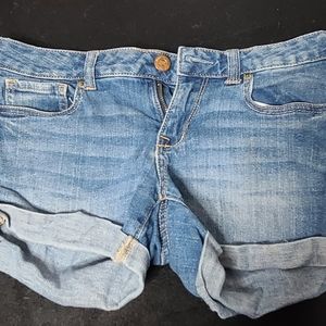 Aeopostal Midi Denim shorts, size 4